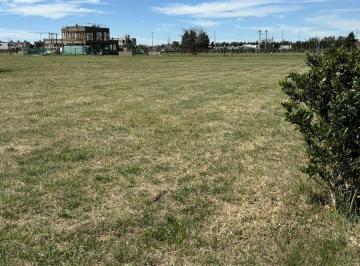 Terreno · 830m² · Lote 830 m² - Los Pasos del Jockey 3 - Fisherton | Venta