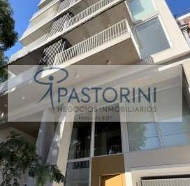 Departamento · 46m² · 2 Ambientes · Alquiler Temporal Semipiso a de 2amb en Plaza Mitre con Cochera