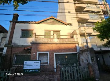 Casa · 170m² · 4 Ambientes · 1 Cochera · Venta Casa Vicente Lopez - Oportunidad