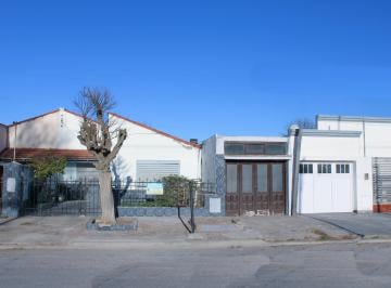 Casa de 3 ambientes, Ingeniero White · Casa en Venta, Isabel La Catolica 3600