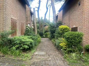 Casa · 171m² · 3 Dormitorios · 1 Cochera · Triplex Pinamar Alquiler Temporal