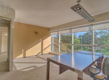 Oficina comercial · 225m² · 12 Ambientes · 2 Cocheras · Impecable Oficina Amueblada en Las Cañitas