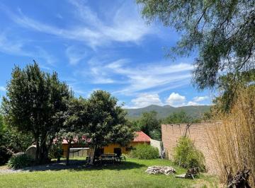 Casa de 5 ambientes, La Cumbre · Oportunidad de Inversión en La Cumbre - Barrio Centro