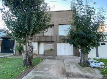 Casa · 150m² · 5 Ambientes · 2 Cocheras · Casa en La Plata