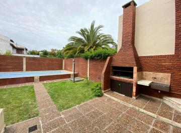 Casa · 166m² · 3 Dormitorios · 2 Cocheras · Casa con Piscina en Alquiler Temporario
