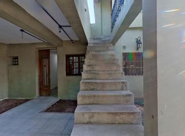 Casa de 3 ambientes, Moreno · Casa, Dpto + Local en Venta, Moreno Centro