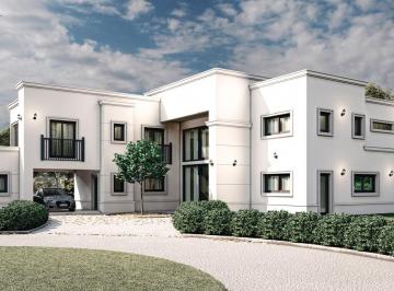 Casa · 351m² · 6 Ambientes · 1 Cochera · Casa en Rumencó Joven