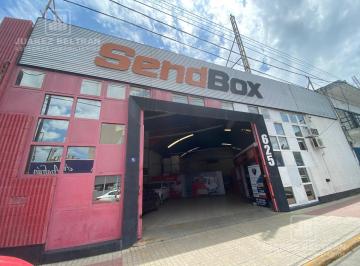 Local comercial · 200m² · 4 Ambientes · Local Enfrente a Parque Las Heras
