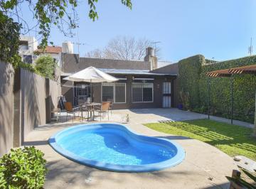 Casa · 170m² · 5 Ambientes · 1 Cochera · Venta Casa 5 Ambientes en Lavallol con Jardin y Quincho
