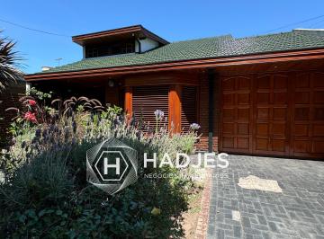 Casa de 6 ambientes, Quilmes · Excelnte Casa 6 Amb con Piscina y Quincho