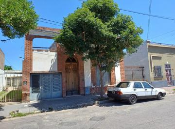 Casa de 5 ambientes, Córdoba · Suipacha Al 2100 a m de Avs Patria y Bulnes.