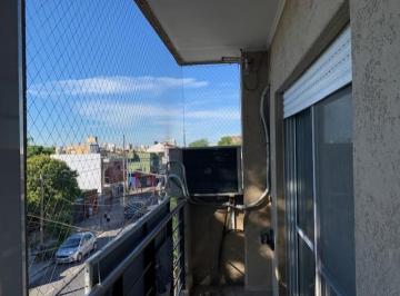 Departamento · 43m² · 2 Ambientes · Amplio y Luminoso PH de 2 Ambientes con Balcón Al Frente Excelente Estado con Balcon Apto Credito