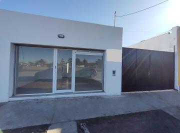 Bodega-Galpón · 135m² · 2 Ambientes · Galpón + Local