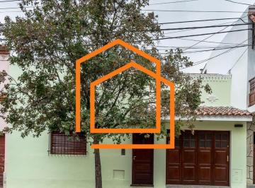 Casa · 277m² · 10 Ambientes · 1 Cochera · Casa en Zona Norte