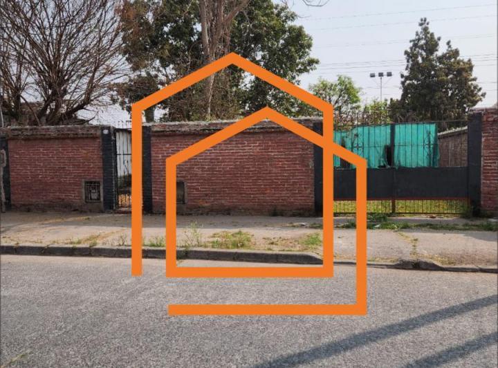 Terreno · 600m²