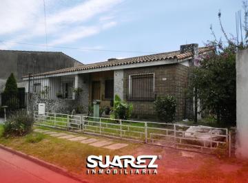 Casa · 120m² · 4 Ambientes · 1 Cochera · Chalet 4 Ambientes El Laurel, Ciudad Evita