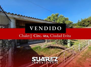 Casa · 120m² · 4 Ambientes · 1 Cochera · Chalet 4 Ambientes El Laurel, Ciudad Evita