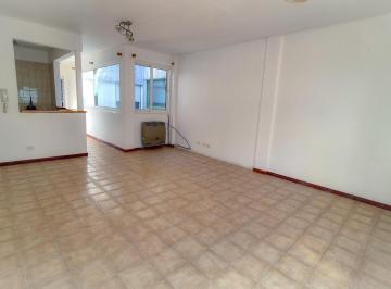 PH · 74m² · 3 Ambientes · PH en Alquiler - San Martin