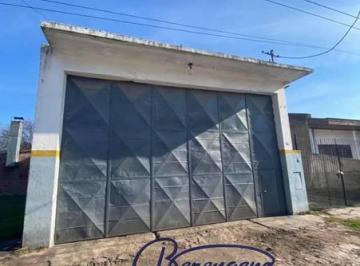 Casa · 213m² · 2 Ambientes · Galpón con Vivienda en Hernandarias y Mac Gaul