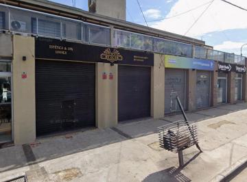 Local comercial · 96m² · 1 Ambiente · 1 Cochera · Local en Venta en Burzaco