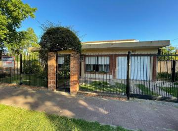 Casa · 154m² · 3 Ambientes · 1 Cochera · Casa de 3 Ambientes en Venta en Burzaco