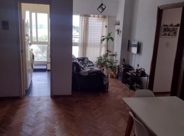 Departamento de 2 ambientes, Almirante Brown · Dos Ambientes Amplio en Excelente Ubicacion