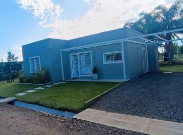 Casa · 200m² · 3 Ambientes · 1 Cochera · Alquiler de Casa 2 Dorm. Amueblada