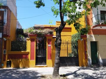 Casa · 150m² · 6 Ambientes · 1 Cochera · Casa con Patio y Cochera
