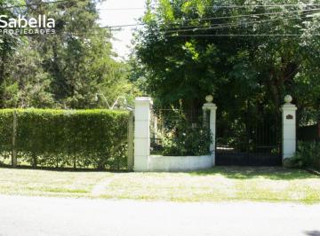 JSP-JSP-4138_2 · Venta de Casa Estilo Quinta en City Bell en La Plata