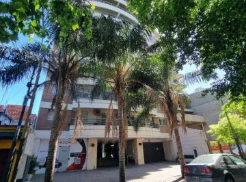 Departamento · 161m² · 5 Ambientes · 1 Cochera · En Venta en Caseros Semipiso de 5 Ambientes 4 Baños Cochera Unico F: 10191
