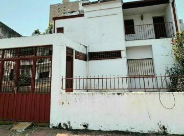 Casa · 300m² · 7 Ambientes · 2 Cocheras · Venta | Terrenos con Edificaciones – Villa Sarita, Posadas