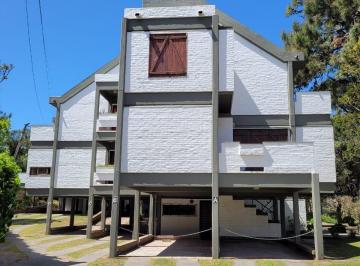 Departamento · 45m² · 2 Ambientes · 1 Cochera · Venta Dpto. 2 Amb. C/cochera - 4 Cuadras de La Playa!