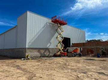 Bodega-Galpón · 1000m² · Galpon 1000 m² a Estrenar - Ubicación Estratégica