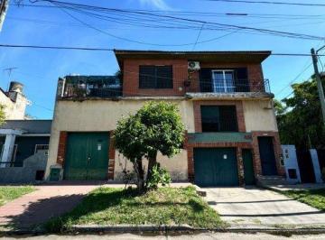 Bodega-Galpón · 163m² · 1 Cochera · Galpón en Lomas de Zamora Oeste
