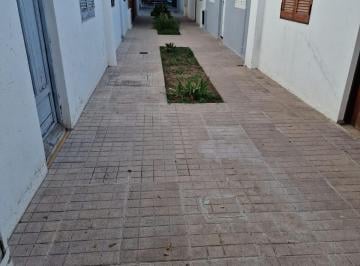 Departamento de 1 ambiente, Córdoba · Dpto 1 Dormitorio, Bº Los Platanos