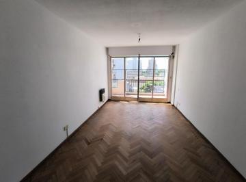Departamento · 4m² · 3 Ambientes · Lp - Luminoso Departamento 3 Ambientes en Quilmes