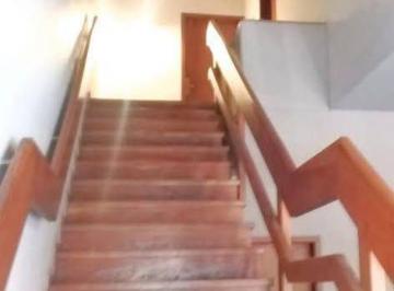 Casa · 300m² · 4 Dormitorios · 1 Cochera · Vendo Propiedad Centrica San Rafael