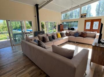 Quinta vacacional · 650m² · 10 Dormitorios · 6 Cocheras · Complejo, Finca, Cabañas, Permuta