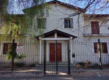 Casa · 503m² · 5 Dormitorios · 3 Cocheras · Vendo Chalet Hostel + 4 Departamentos