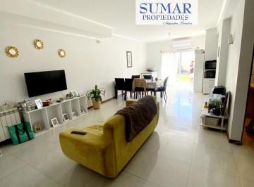 PH de 5 ambientes, Cipolletti · Duplex 3 Dorm. Cipolletti Aires del Valle