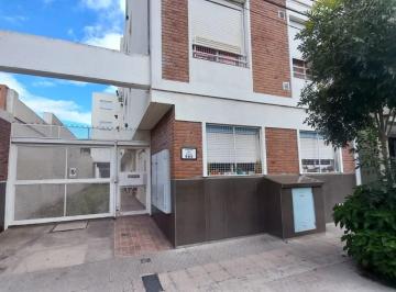 Departamento de 3 ambientes, Bahía Blanca · Santiago del Estero 665, Alquila Departamento de un Dormitorio.