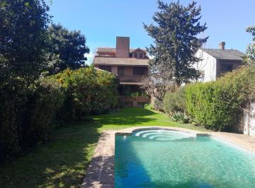 Casa · 500m² · 7 Ambientes · 4 Cocheras · Venta Casa Martinez 3 Dor Gran Jardin con Pileta Gge 4 Autos