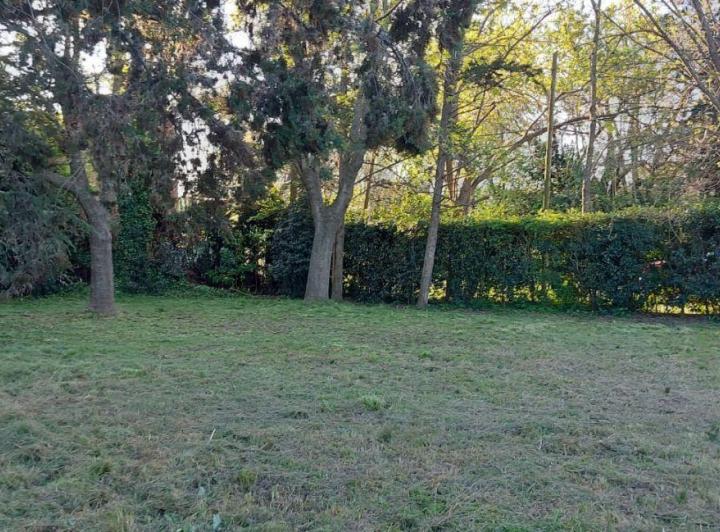Terreno · 596m²