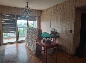 Departamento de 3 ambientes, Versalles · Venta: Versailles 3 Amb Lateral Muy Luminoso.