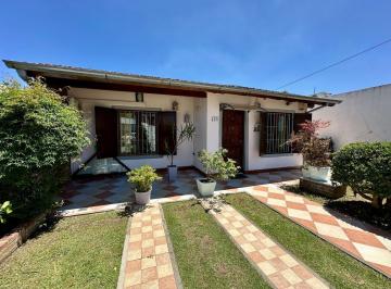 Casa · 100m² · 3 Ambientes · 1 Cochera · Hermosa Casa en Venta en Escobar ID 5598