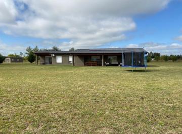 Casa de 4 ambientes, Exaltación de la Cruz · Casa en Alquiler Usd 2.800 - Barrio Cerrado Estancia "El Chajá"