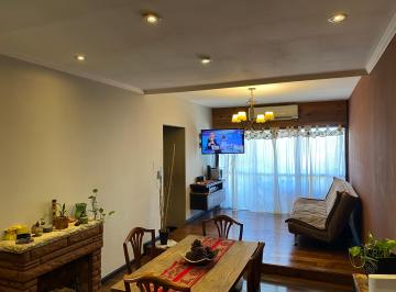 Departamento de 4 ambientes, Almirante Brown · Hermoso Departamento 4 Ambientes, con Modificaciones de Estilo.