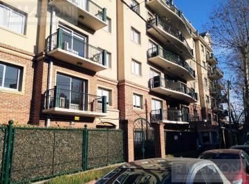 Departamento · 82m² · 3 Ambientes · 1 Cochera · Departamento en Adrogue