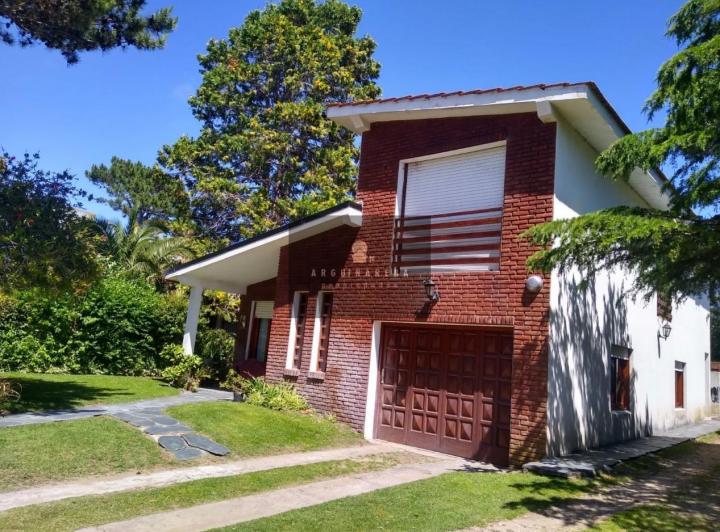 Casa · 110m² · 5 Ambientes