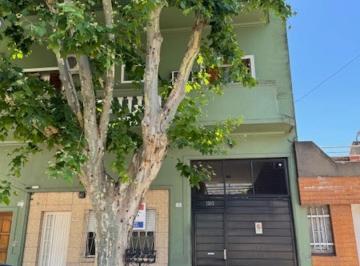 Casa · 173m² · 4 Ambientes · 2 Cocheras · Galpon con Vivienda Zona Villa Lynch